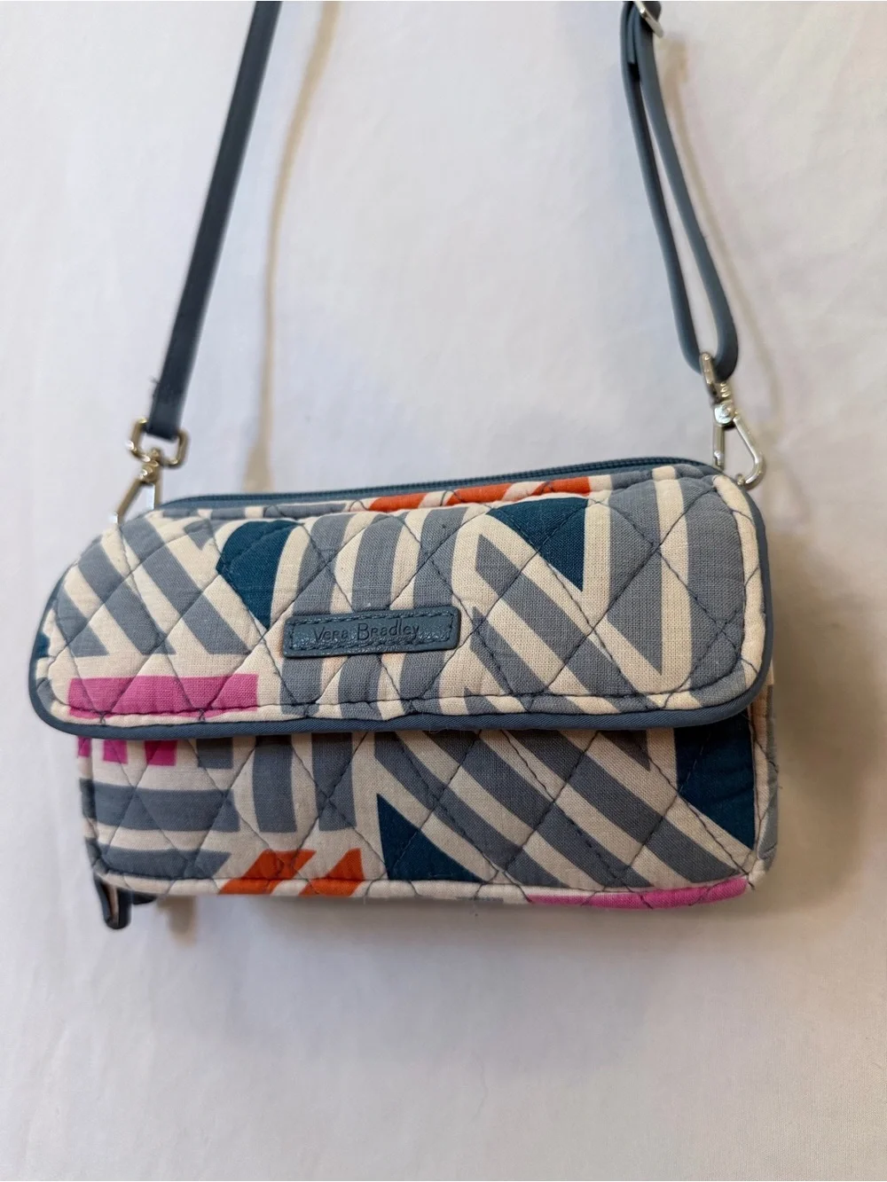 Vera Bradley RFID Wallet Crossbody Blue 90s style Geometric Quilted Purse